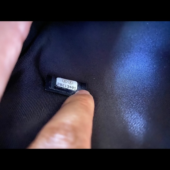 CHANEL 19A Croc Embossed O Case Pouch Clutch - Picture 7 of 8